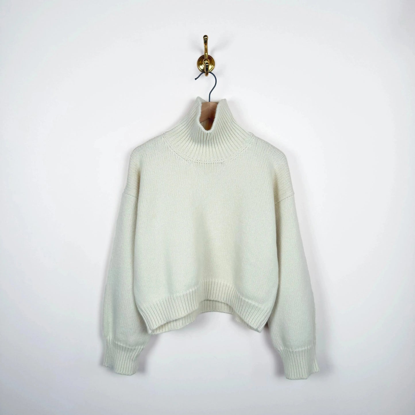 Caragh Chunky Crop High Neck in White Undyed-Sweater-&Daughter-eugenienewport