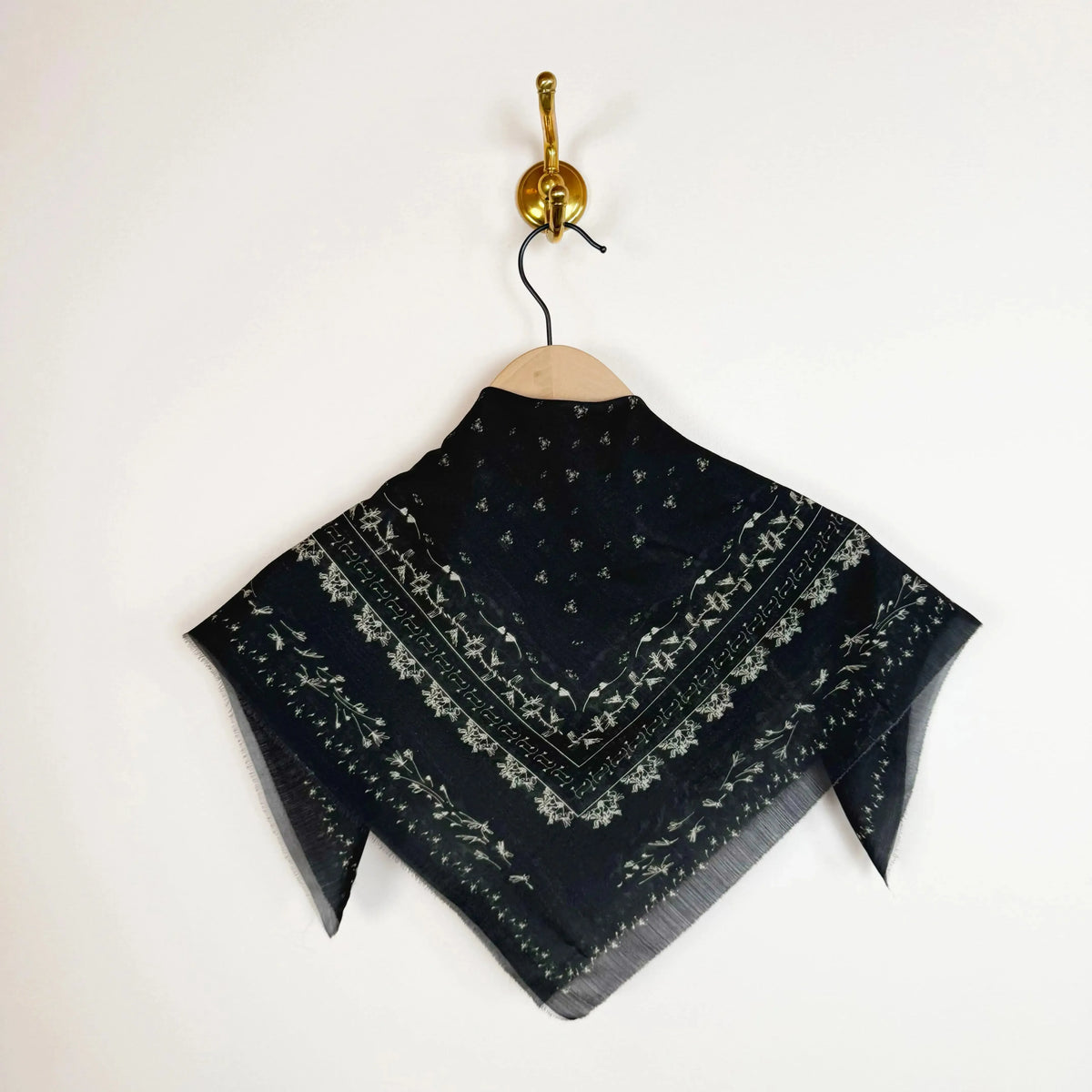 Milano Paislay Foulard in Black-Accessories-Nitto-eugenienewport