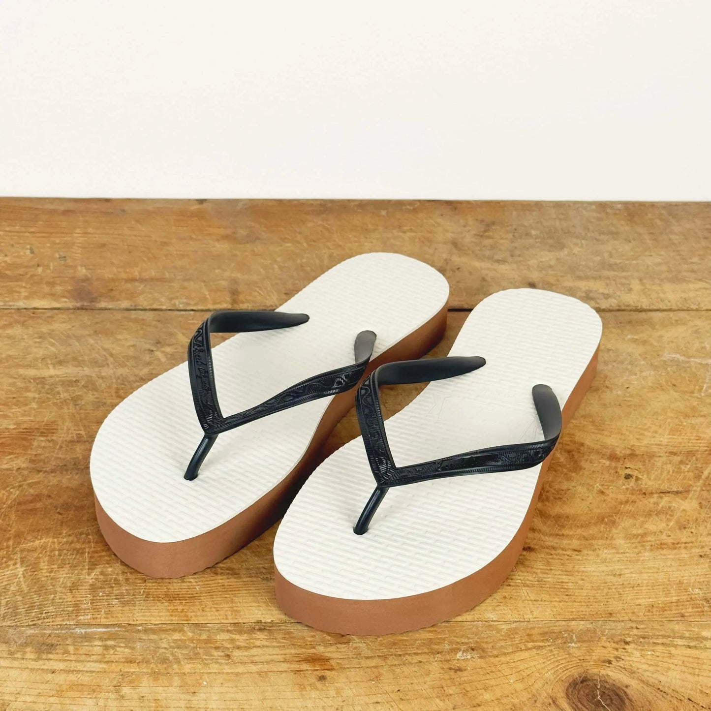 Platform Slim in Noir-Shoes-Beach Originals-eugenienewport