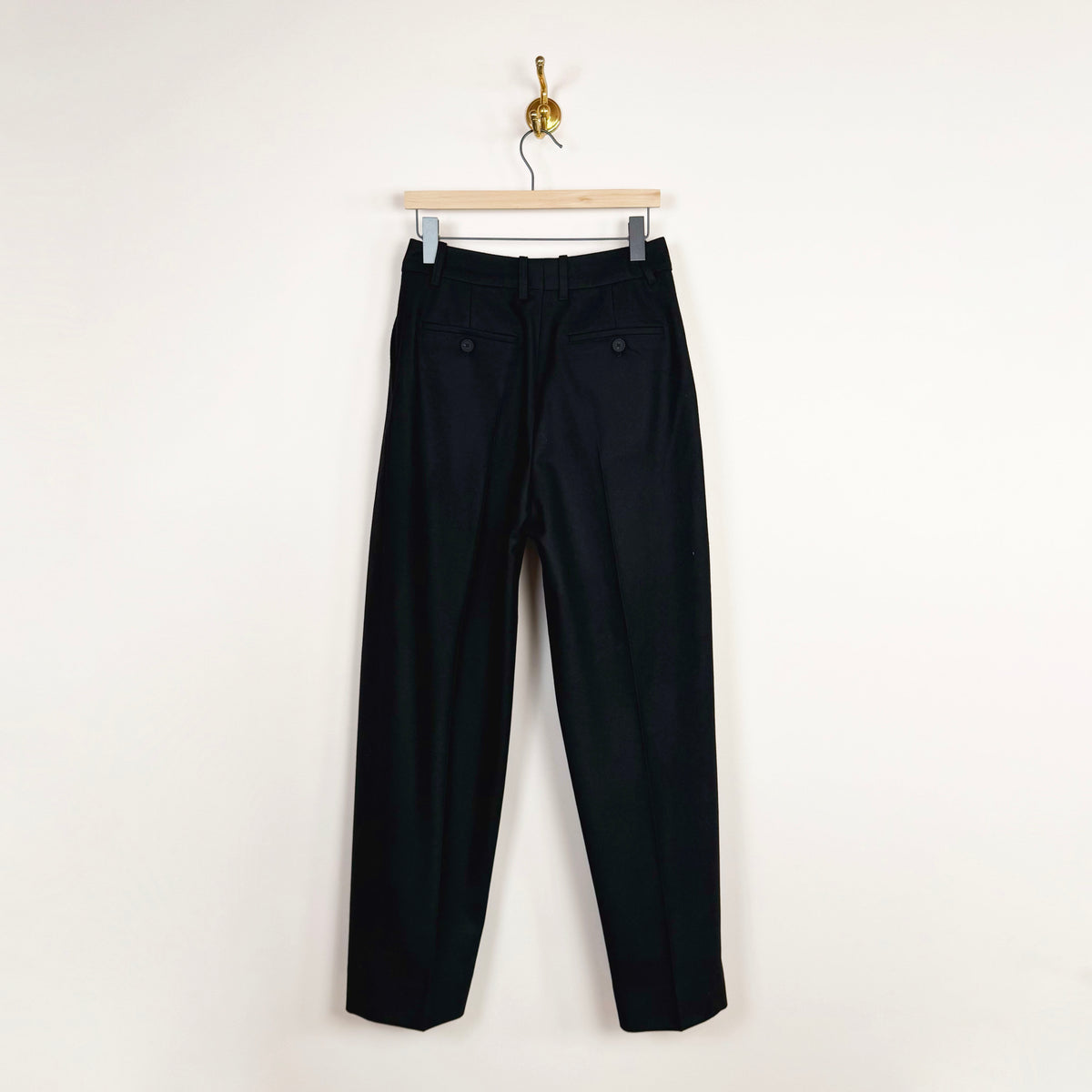 Sperro Pleated Pant in Black