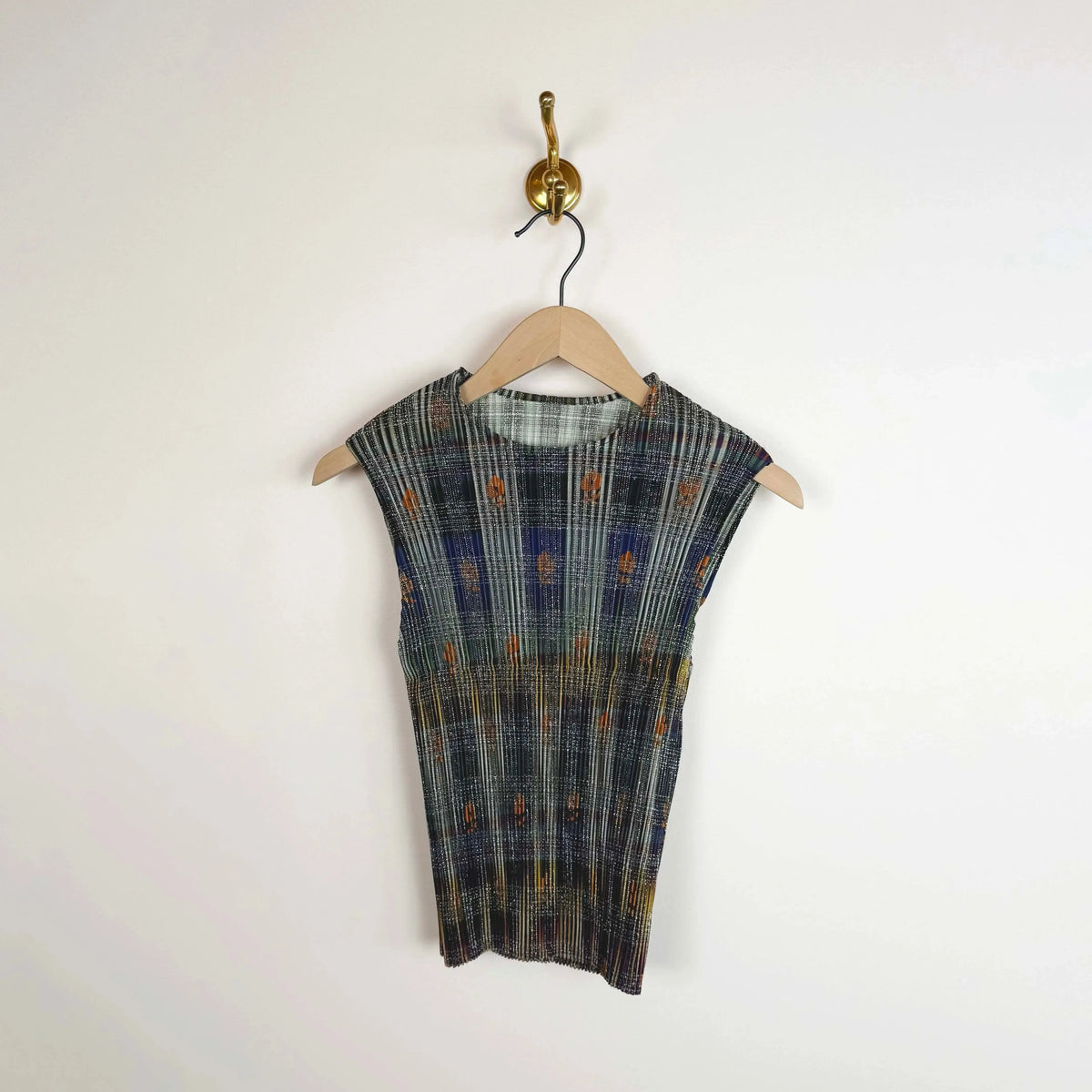 Thelma Top in Helge-Tops-Julia Heuer-eugenienewport