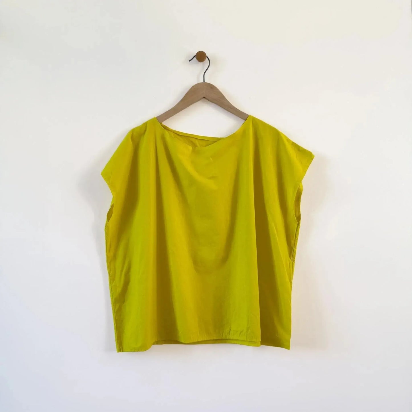 Top Deb Bigly in Flash-Top-Manuelle Guibal-eugenienewport