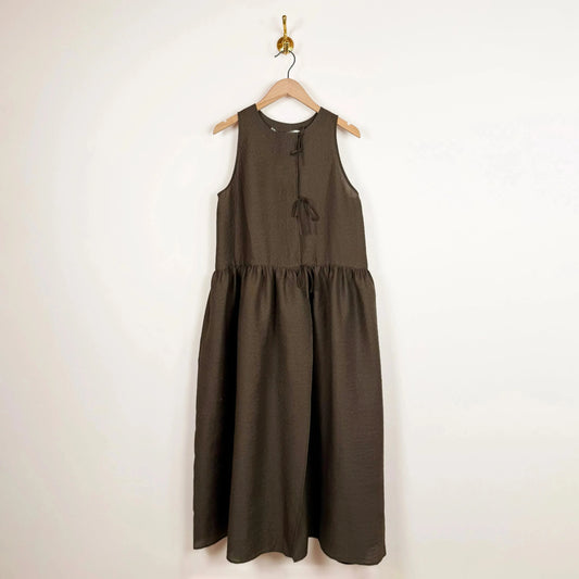 Anouk Bow Dress in Brown-Dresses-Eleph-eugenienewport