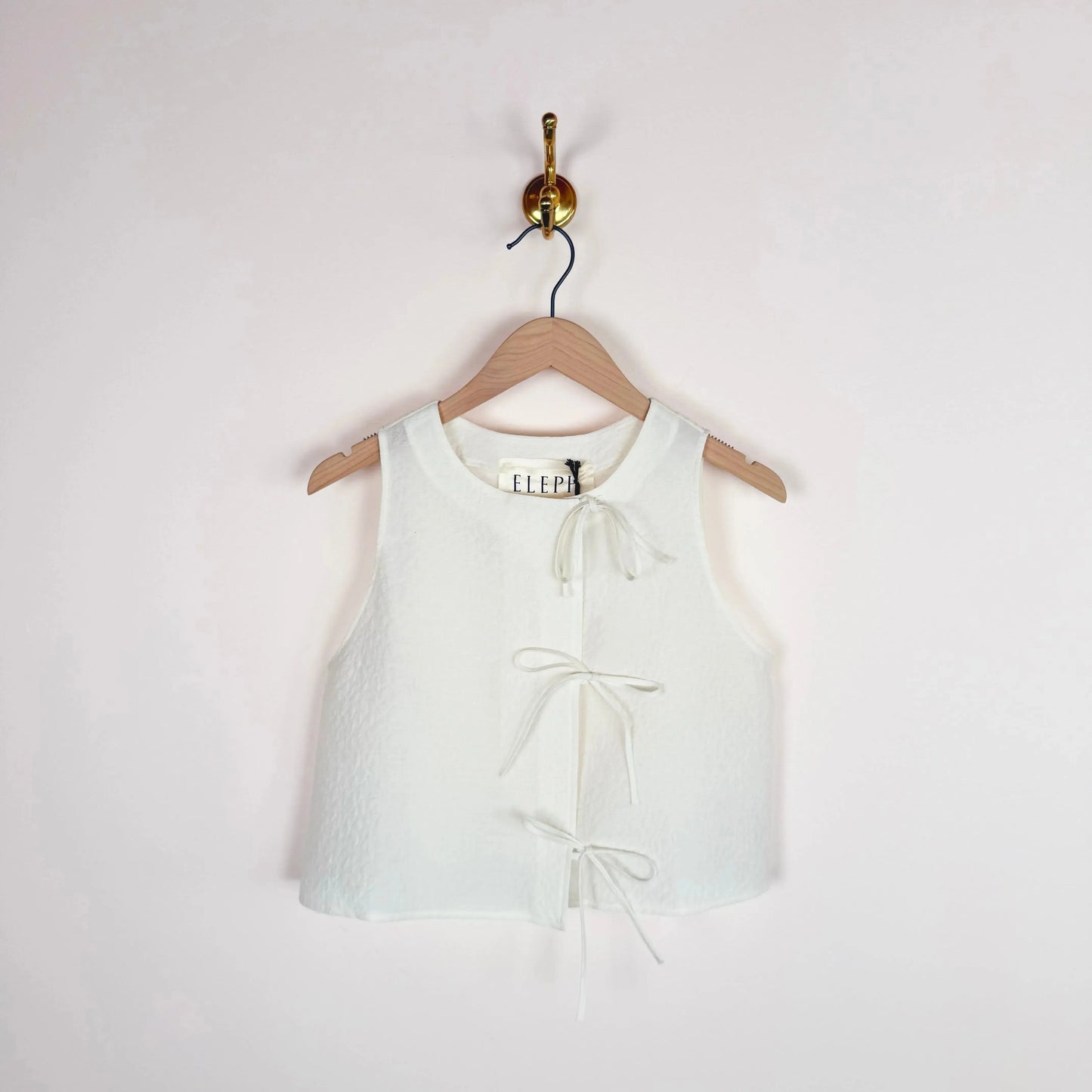 Anouk Bow Top in White-Tops-Eleph-eugenienewport