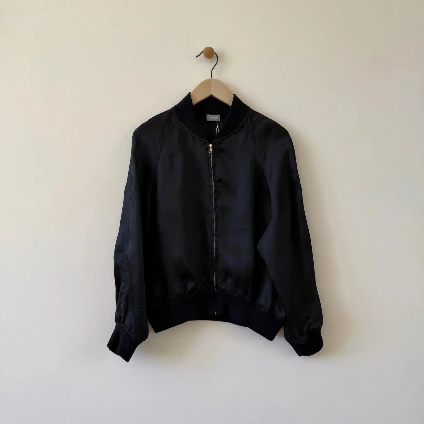 Bette in Jet-Jackets-Aquarius Cocktail-eugenienewport