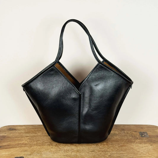 Calella Distressed in Black-Accessories-Hereu-eugenienewport