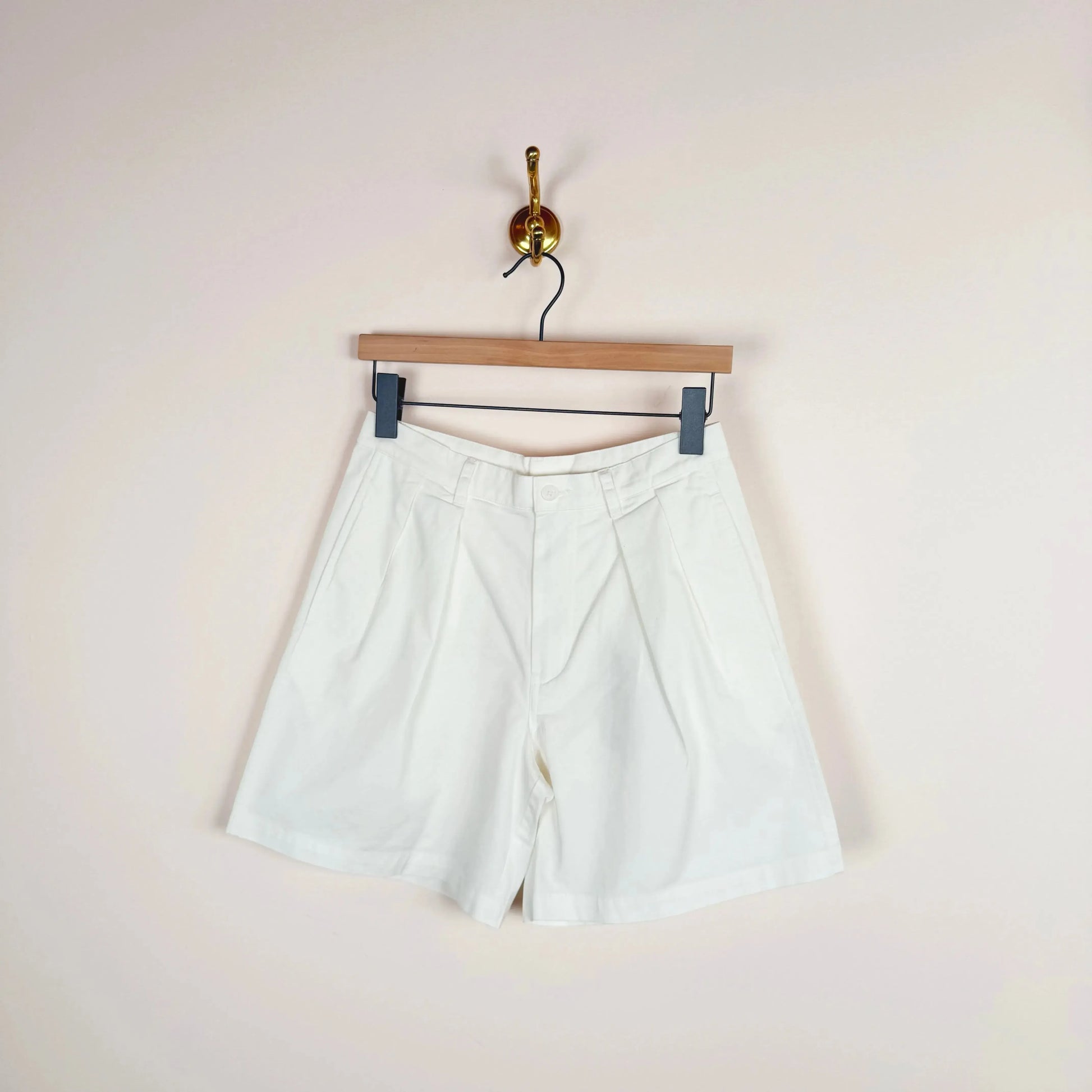 Double Pleats Shorts in White-Shorts-Denimist-eugenienewport