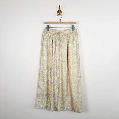 Embroidery Tuck Pants in Vanilla-Pants-Bunon-eugenienewport