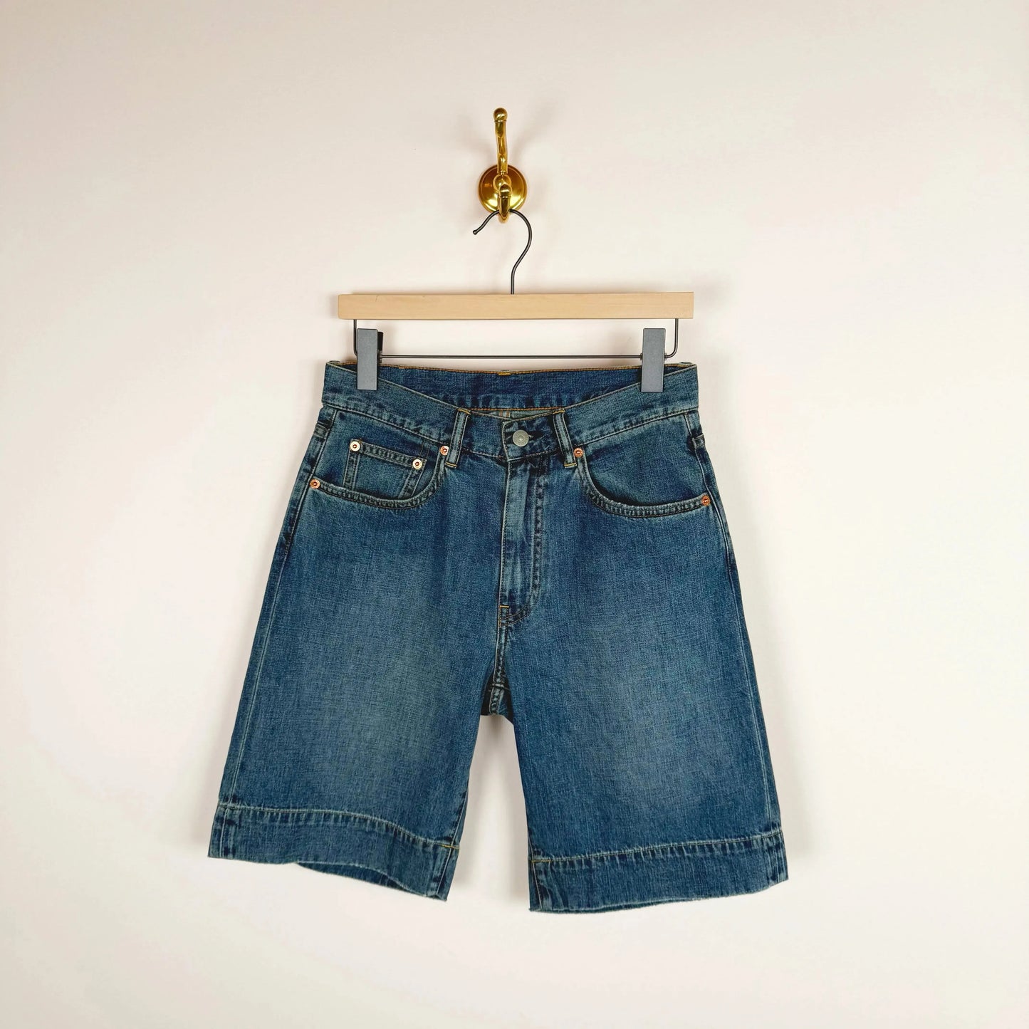 Keaton Relaxed Short in Shane Indigo-Shorts-Denimist-eugenienewport