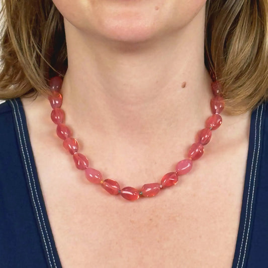 Mini Necklace in Classic Pink-Accessories-Aglagla-eugenienewport