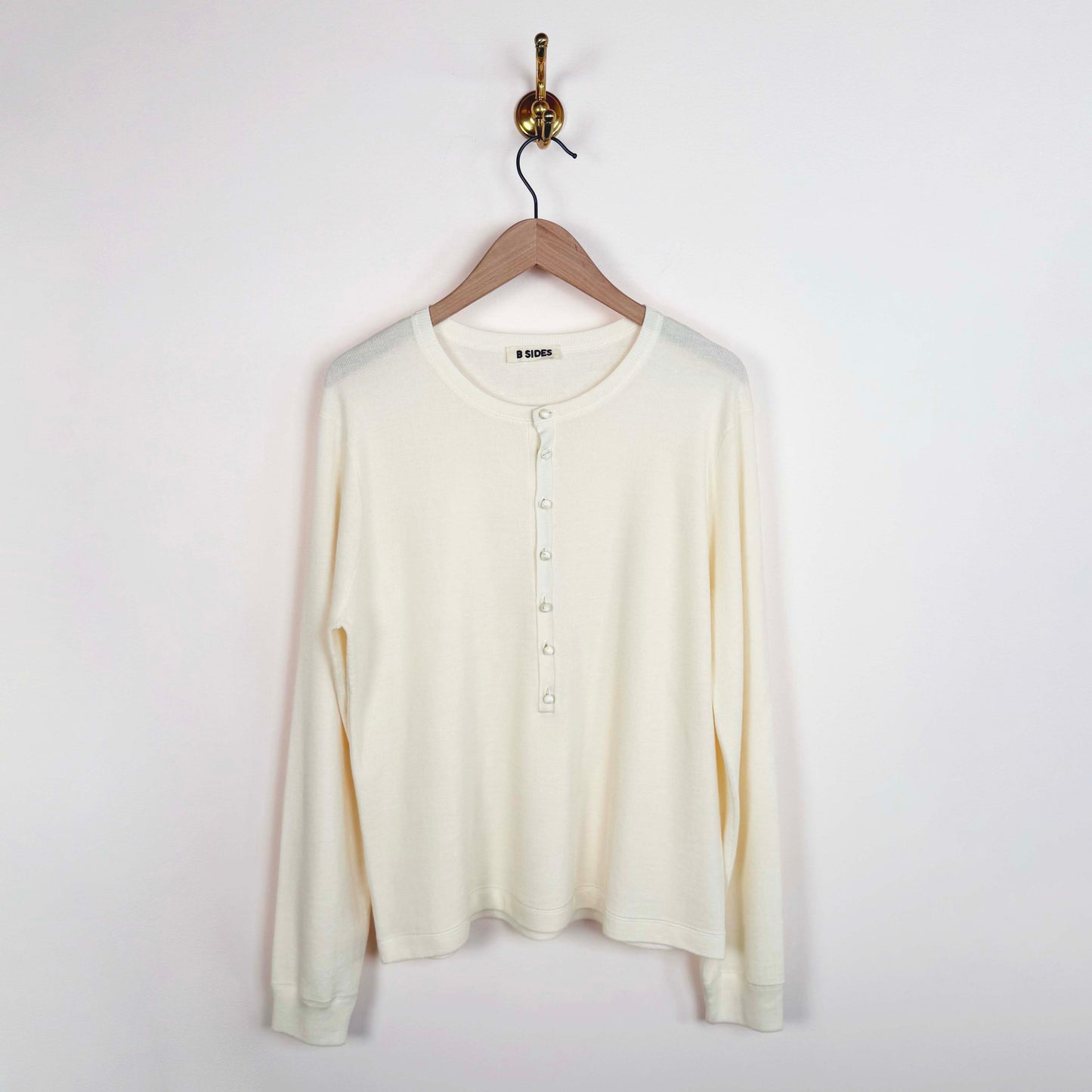 Moore Henley in Cream