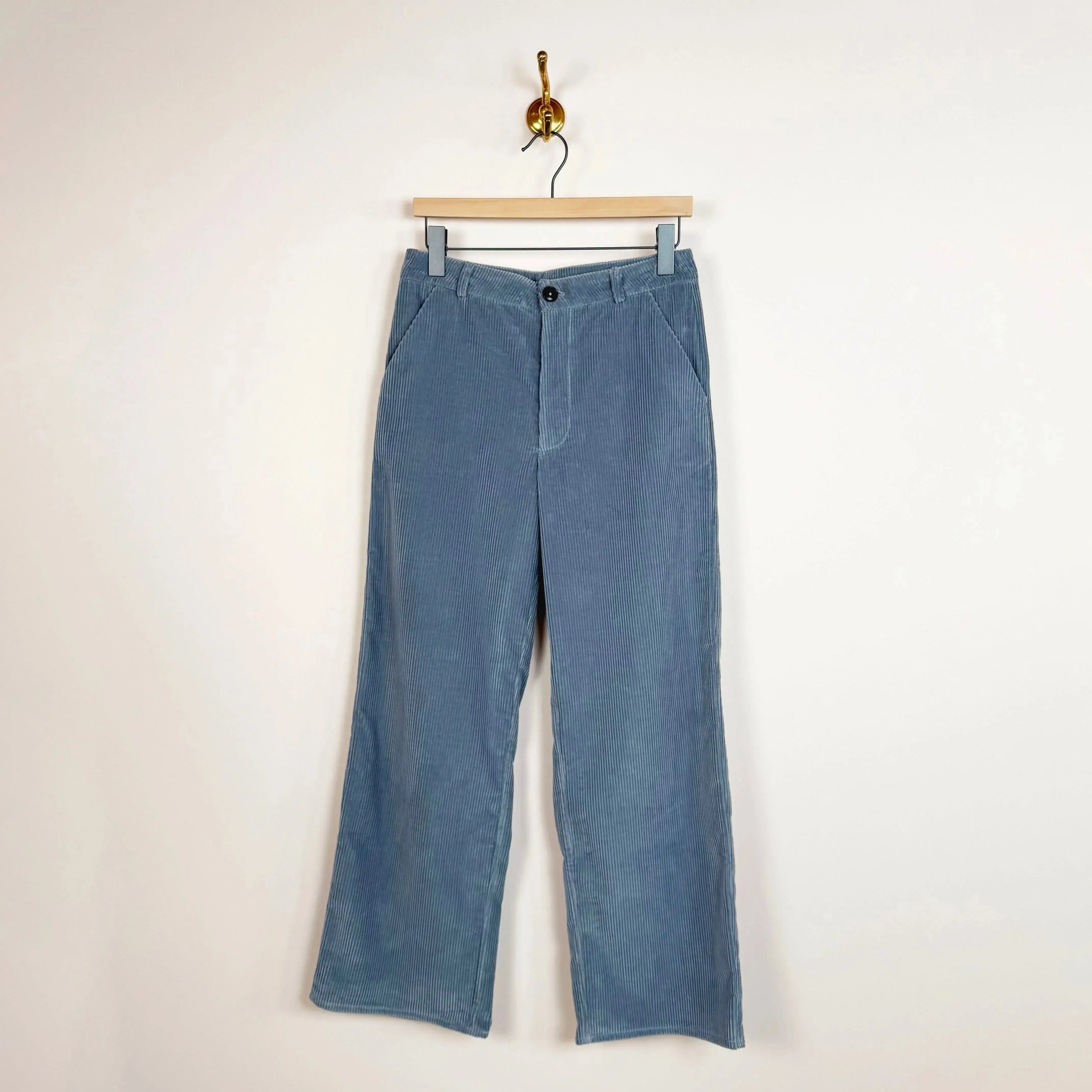 Nijn Pant in Light Blue-Pants-Eleph-eugenienewport