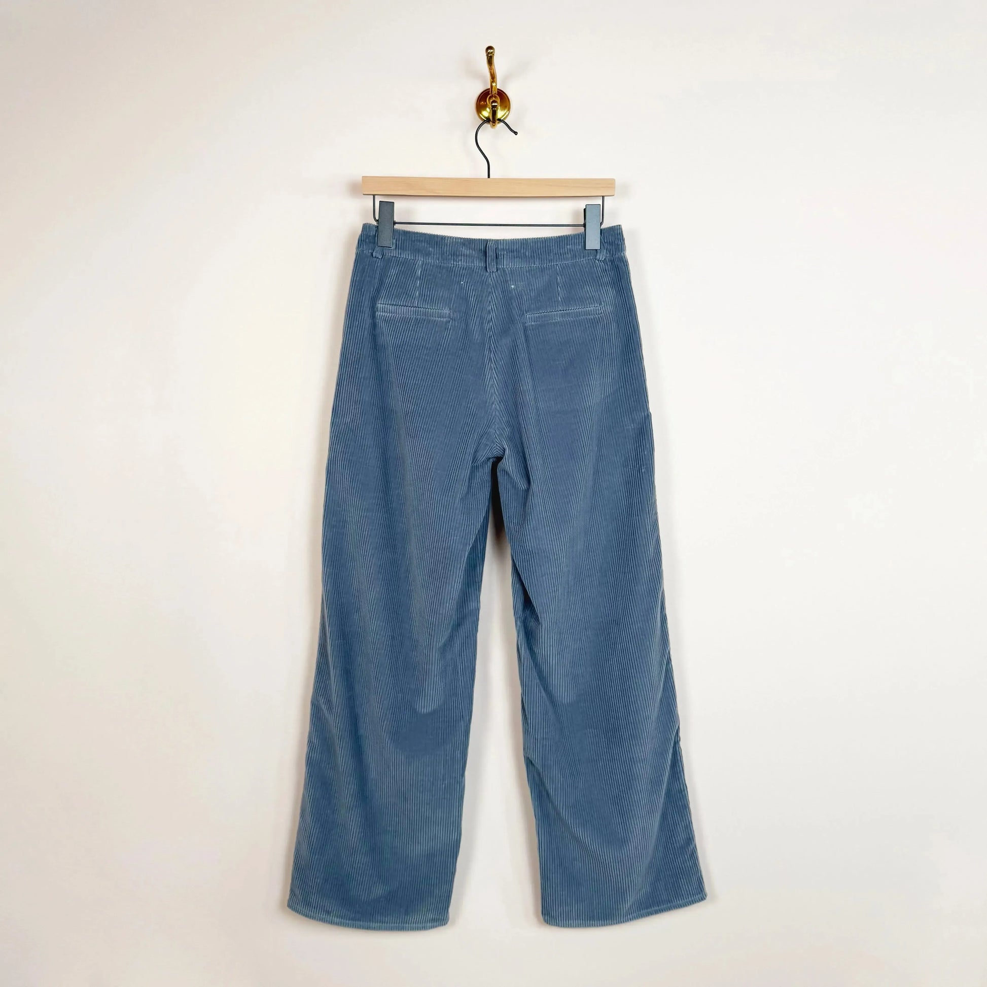 Nijn Pant in Light Blue-Pants-Eleph-eugenienewport