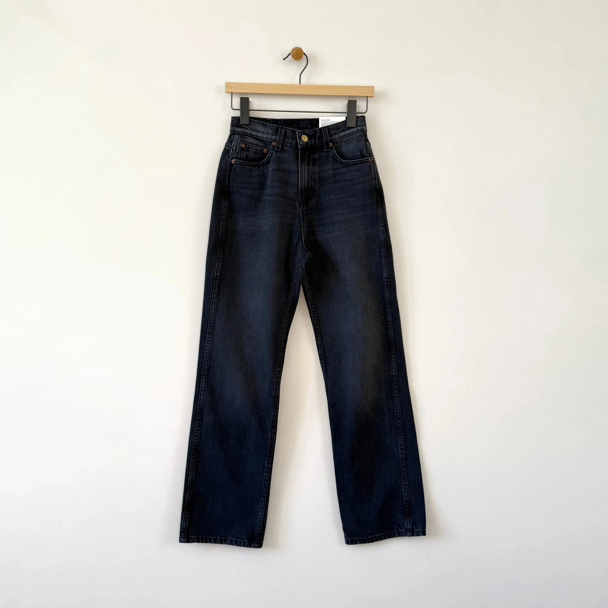 Plein Jean in Stil Black-Denim-B Sides-eugenienewport