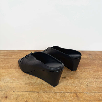 Resso in Black-Shoes-Hereu-eugenienewport