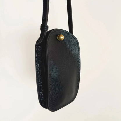 Sequi in Black-Accessories-Lindquist-eugenienewport