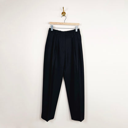 Sperro Pleated Pant in Black