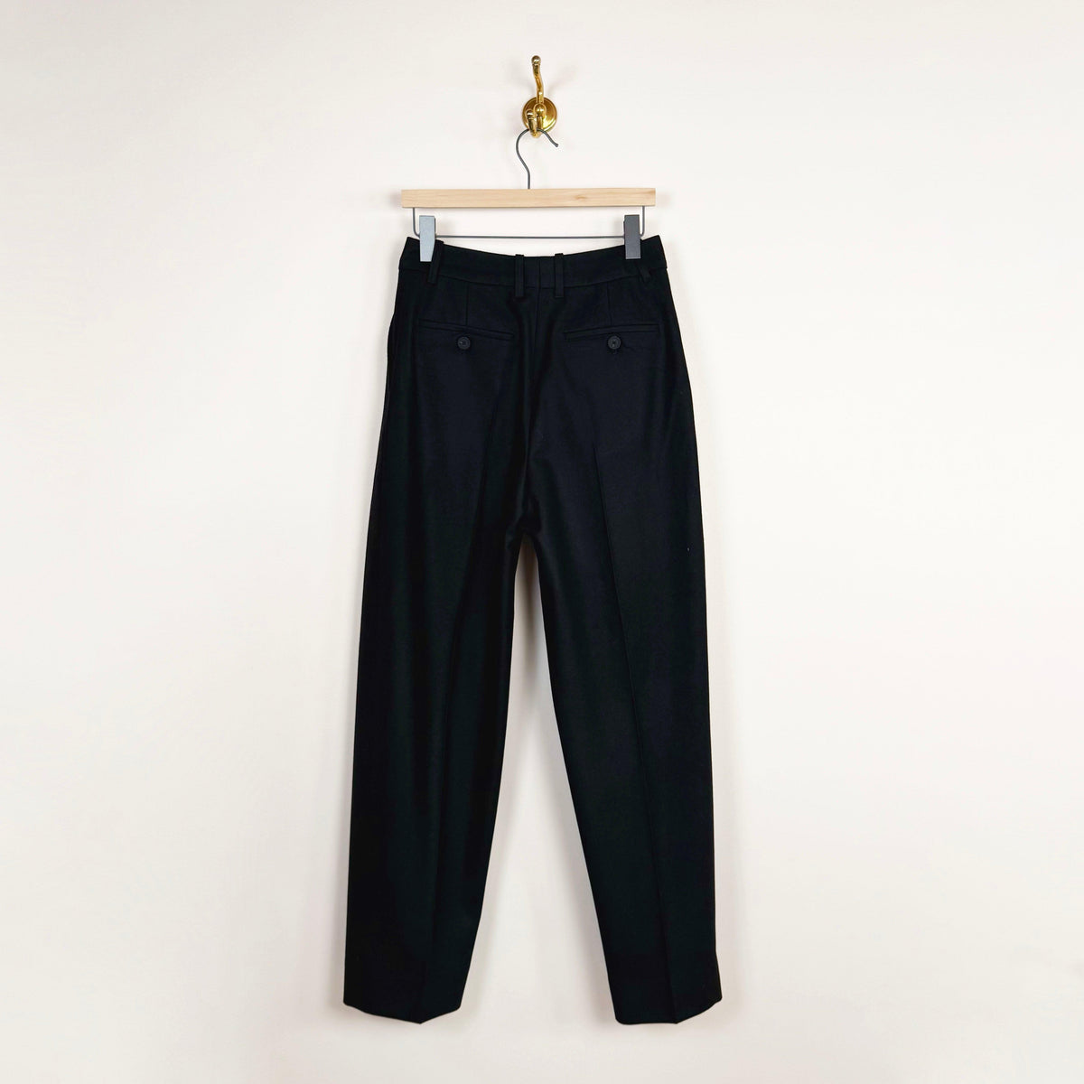 Sperro Pleated Pant in Black