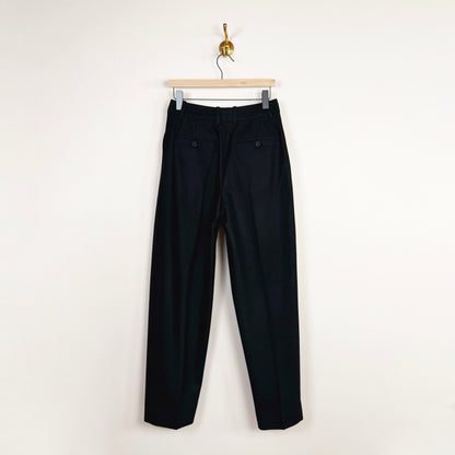 Sperro Pleated Pant in Black
