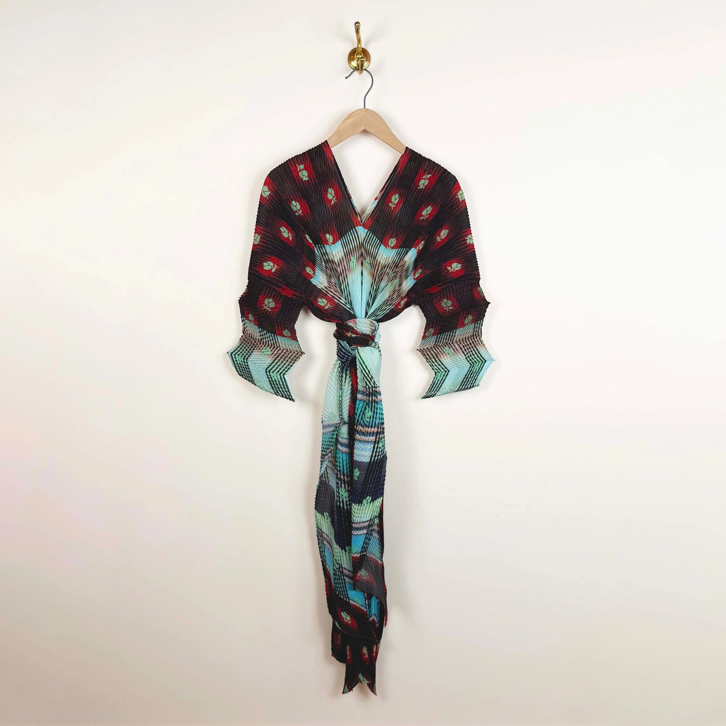 Sue Kaftan in Helge-Dresses-Julia Heuer-eugenienewport