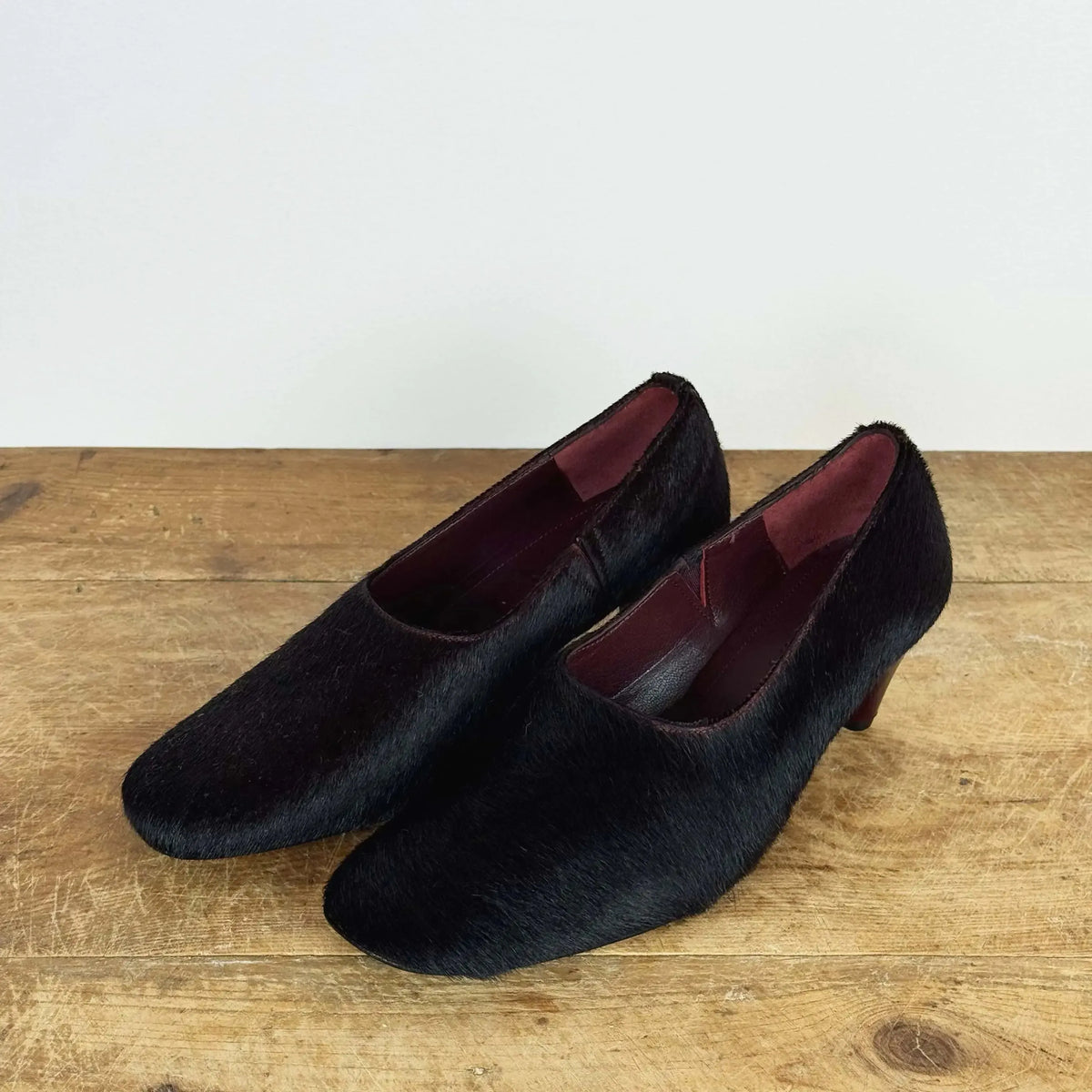 Taylor Pumps in Burgundy Calf Hair-Shoes-Augusta-eugenienewport