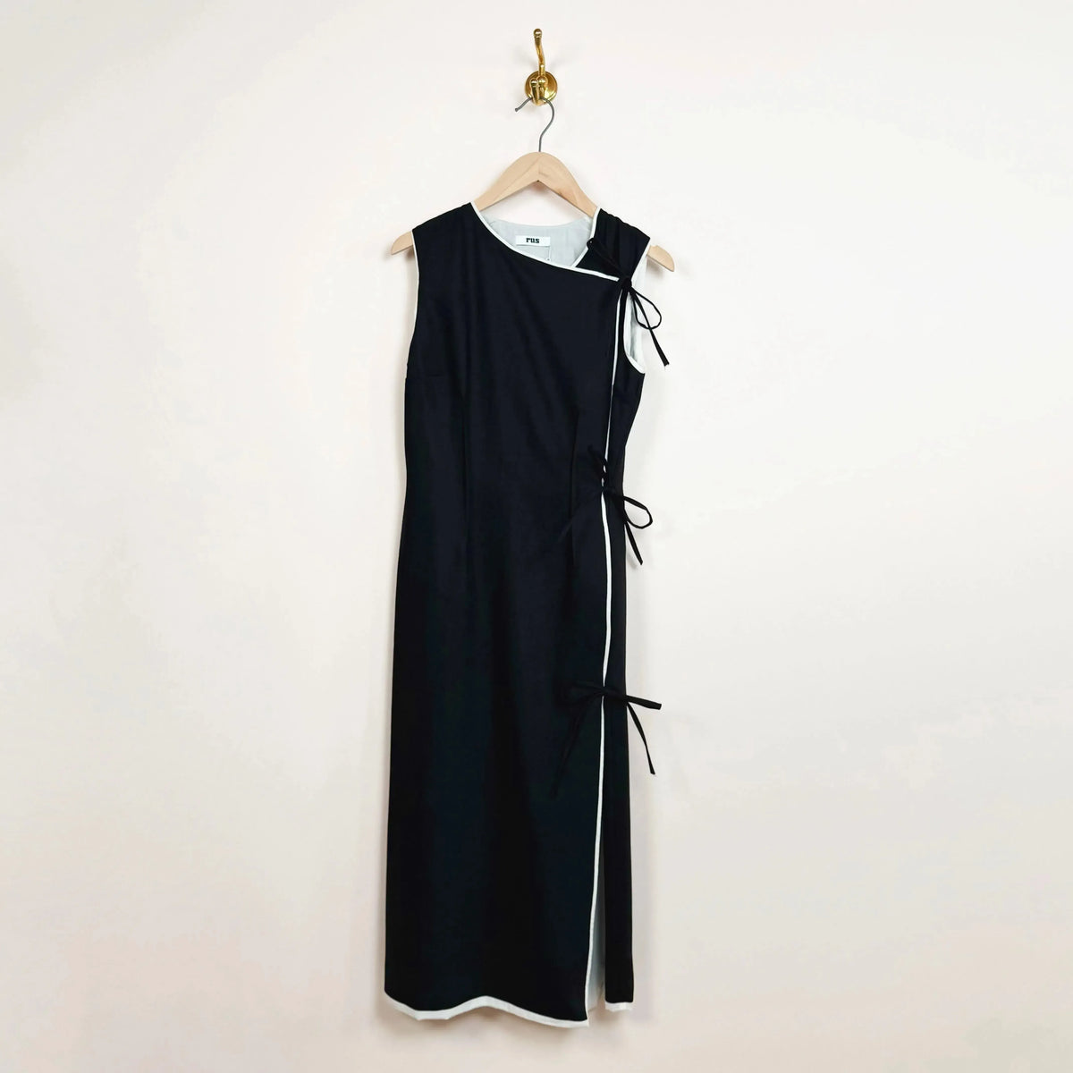 Tsutsumi Dress in Black-Dresses-Rus-eugenienewport