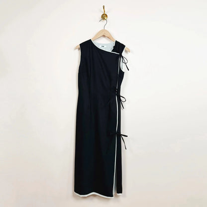 Tsutsumi Dress in Black-Dresses-Rus-eugenienewport