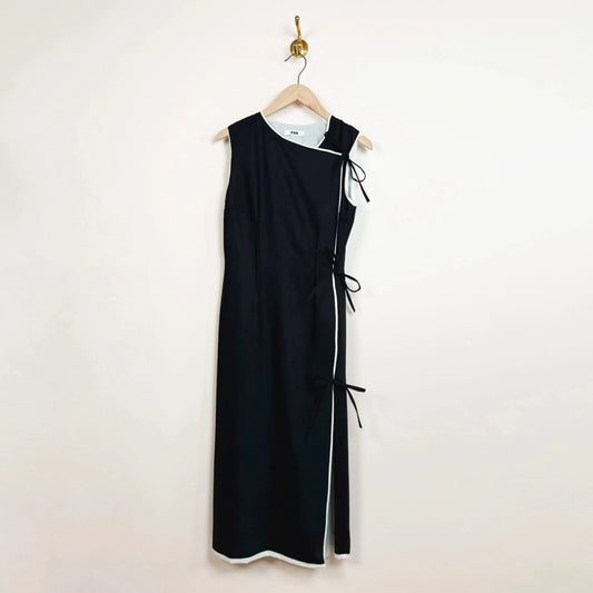 Tsutsumi Dress in Black-Dresses-Rus-eugenienewport