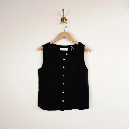 Vetiver Top in Black Linen-Tops-Skall-eugenienewport