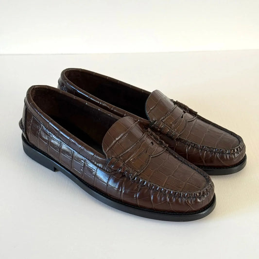 Zoe Loafers in Croc-Eﬀect Chocolate Leather-Shoes-Augusta-eugenienewport